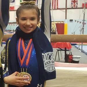 Meet your Posher, Danielle